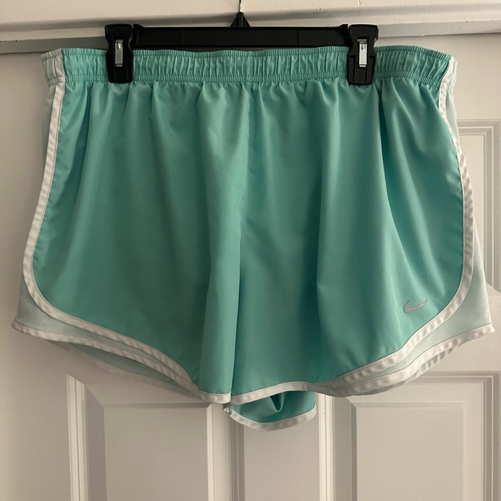 Nike Tempo Short